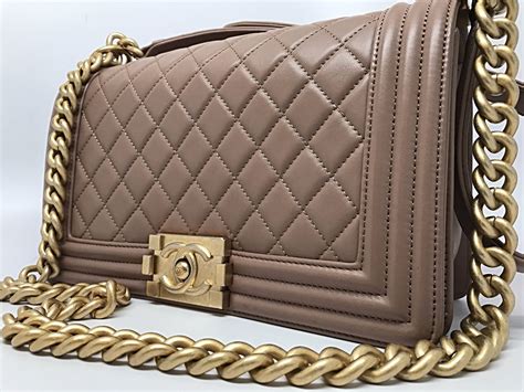 chanel 2019 boy bag|Chanel boy bag beige.